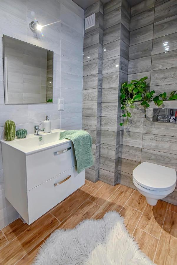 Nova Wozownia Apartment Leszno  Bagian luar foto