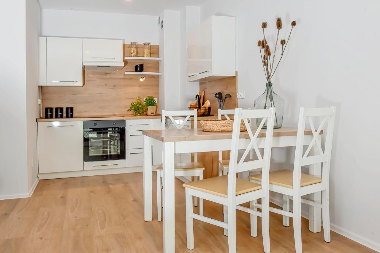 Nova Wozownia Apartment Leszno  Bagian luar foto